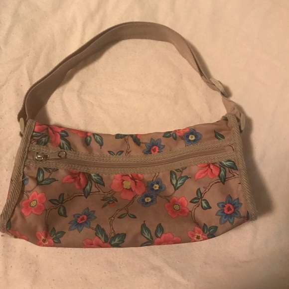 Purse - Picture 1 of 5